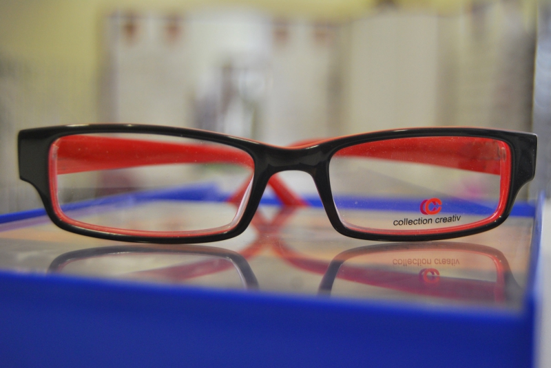 opticien-CONSEGUDES-min_view-sight-lens-frame-optics-spectacles-1141012-pxhere.com